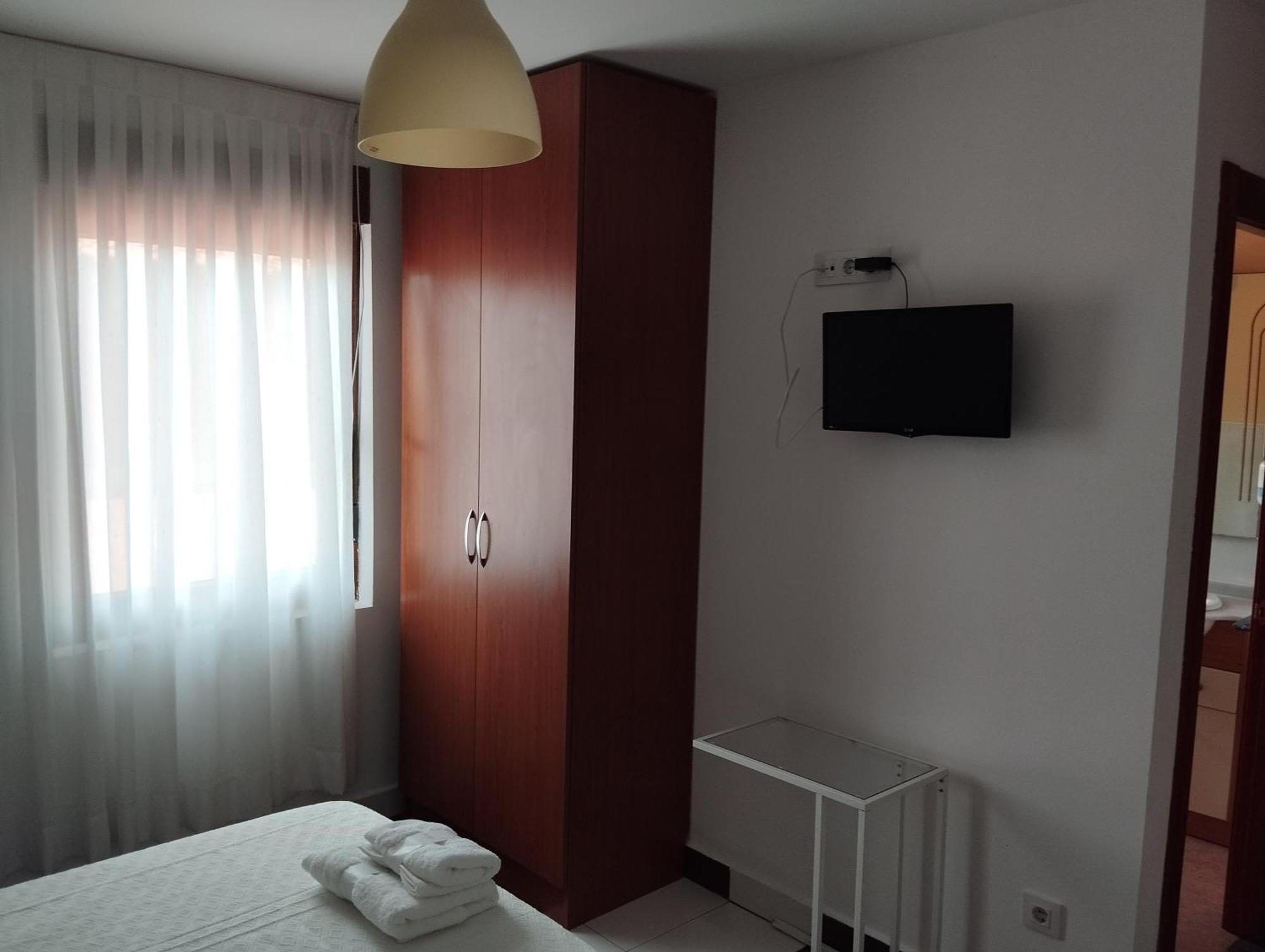 Hostal Bordillas Pomaluengo Екстериор снимка
