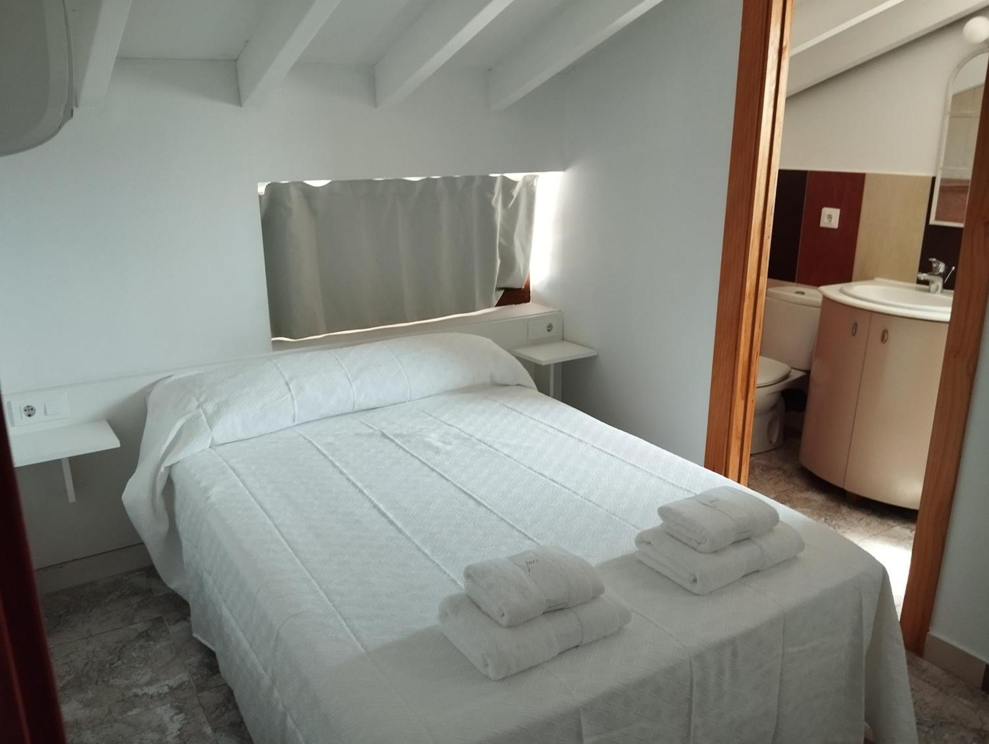 Hostal Bordillas Pomaluengo Екстериор снимка
